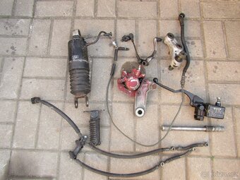 Kawasaki Gpz 750r - 4