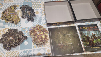 Pán Prstenů Putování po Středozemi komplet a insert - 4