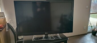 Televize LG 42LD465 - 4