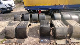 Blatníky  100 Kč / kus - 4