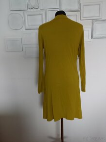 Limetkově zelené šaty - 4