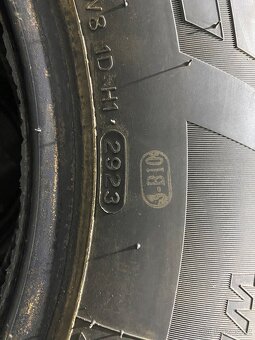 Hankook 215/75 R16C - 4