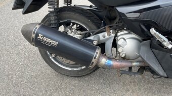 X-Max 250 r.v.2016 - 4