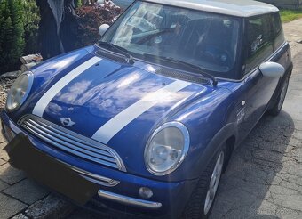 Hezky Mini Cooper 1.6 88kw model 2004. Kombinace modra bila - 4