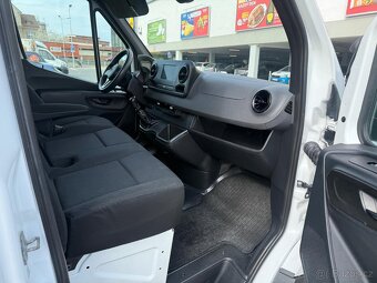 MERCEDES-BENZ SPRINTER - 4