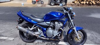 Suzuki Bandit 600 - 4