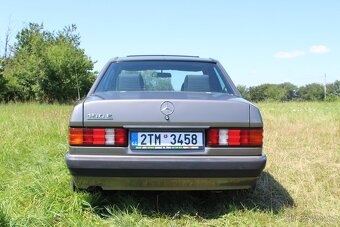 Mercedes-Benz 190E 1.8 benzín - 4