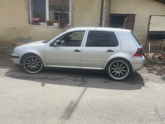 Golf 4 - 4