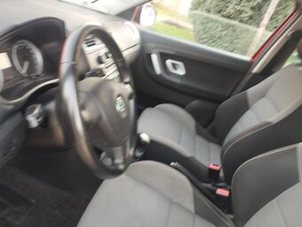 Skoda fabia sport 1,2 44kw - 4