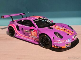 PORSCHE 911 RSR/2020 LE MANS-IXO 1:18 - 4