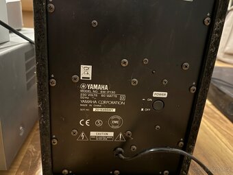 Receiver Yamaha RX-V650 domácí kino 5 + 1 - 4