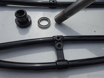 Puch 250 - přední vidlice po renovaci - 4