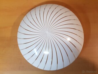 Plastové stínidlo - 4