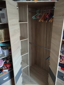 Studentský nábytek - 4