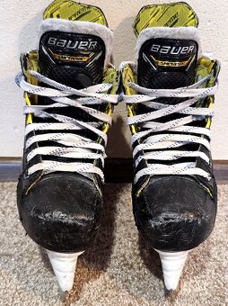 Bauer Supreme M4 3 D - 4
