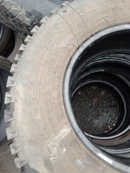 235/85r16c 114/111s Continental m+s pneu - 4