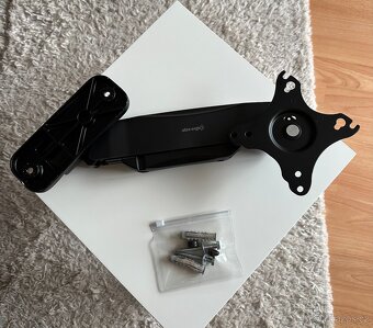AlzaErgo Arm S40B Wall - 4