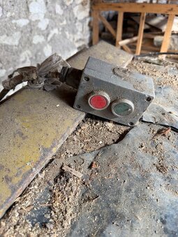 Stavební vrátek EVL 250 - 4