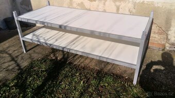 Prodám bytelné ocelové regály vyrobené z jeklu 40x40mm - 4