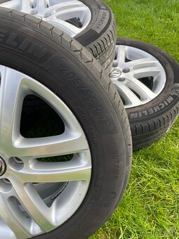 Prodám-Sadu originál letních kol 205/55/16 VW/RONAL - 4