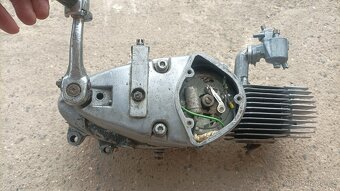 Motor Jawa 50 - 4