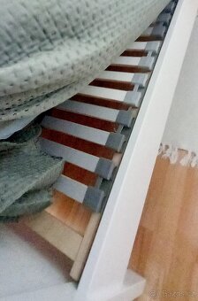 Postel Hemnes Ikea 180x200 vč roštů a matrace - 4