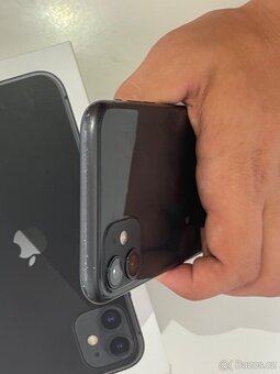 iPhone 11 - 4