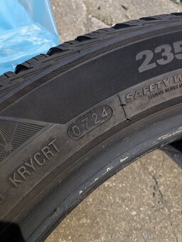 Celoroční Kumho Solus 4S HA32, 235/45 R18 98Y - 4