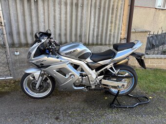 Suzuki SV650s - 4