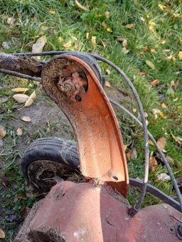 Sekačka Husqvarna - 4