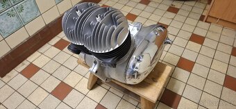 Jawa 350/354 kývačka motor - 4