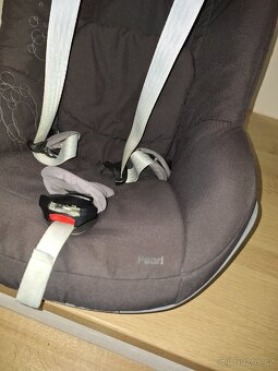 Maxi Cosi Pearl vcetne Isofix zakladny. - 4