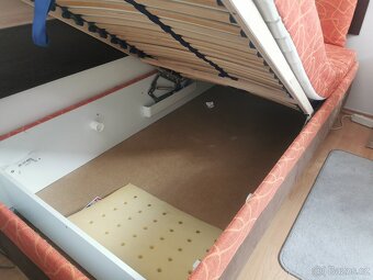 Čalouněné jednolůžko 90/200 - 4