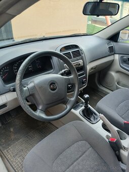 Kia cerato - 4