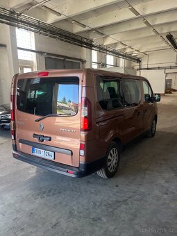 RENAULT TRAFIC - 4
