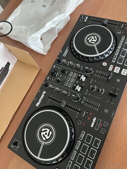 Numark mixtrack pro FX - 4