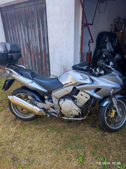 Honda CBF 1000 - 4