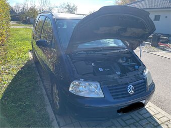 VW SHARAN modrá barva, 2003, nafta 1 896 cm3 85 kW - 4
