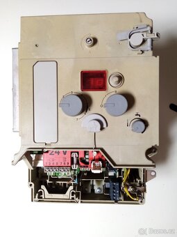 JUNKERS ZR 24-3AE 23 a JUNKERS ZWE 24-2AE 23 - 4