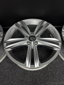 Alu VW TIGUAN 5x112 18” 5NA601025M - 4