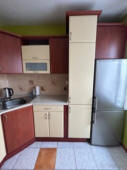 Kuchyňská linka vč spotřebičů - 4