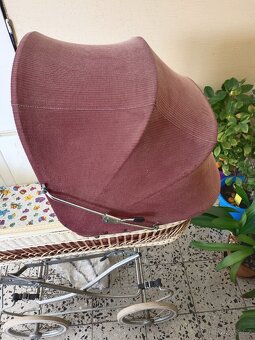 Prodám retro houpací kočárek - 4