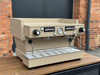 Kávovar La Marzocco LINEA CLASSIC 2AV - PO RENOVACI - 4