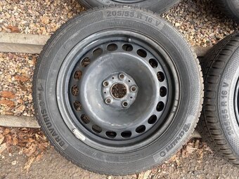Plechové disky 16" s pneu letní 98% - 205/55 R16 - Octavia - 4