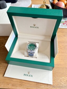 Hodinky Rolex Oyster Perpetual 41mm Green - 4