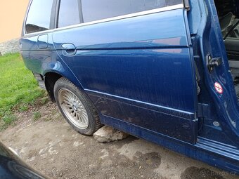 BMW E39 přední blatníky ,dveře topas BLAU - 4