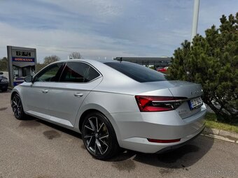 Škoda Superb - 4