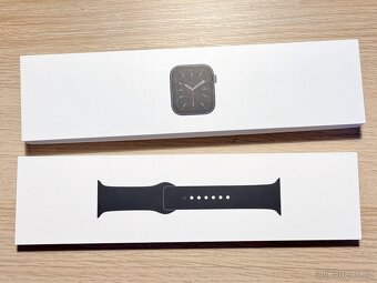 NOVÉ Apple Watch Series 6 40mm Space Gray - kompletní balení - 4