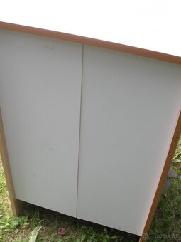 Koupelnová skříňka - 4