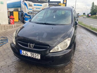 Peugeot 307 1.6 HDI. Rok 2005. 7 místné, tažné, klima - 4